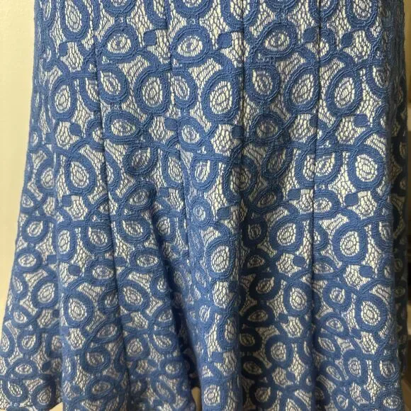 Nine West Women's Size 4 Blue White Lace Fit & Flare V-Neck Dress - Picture 3 of 7